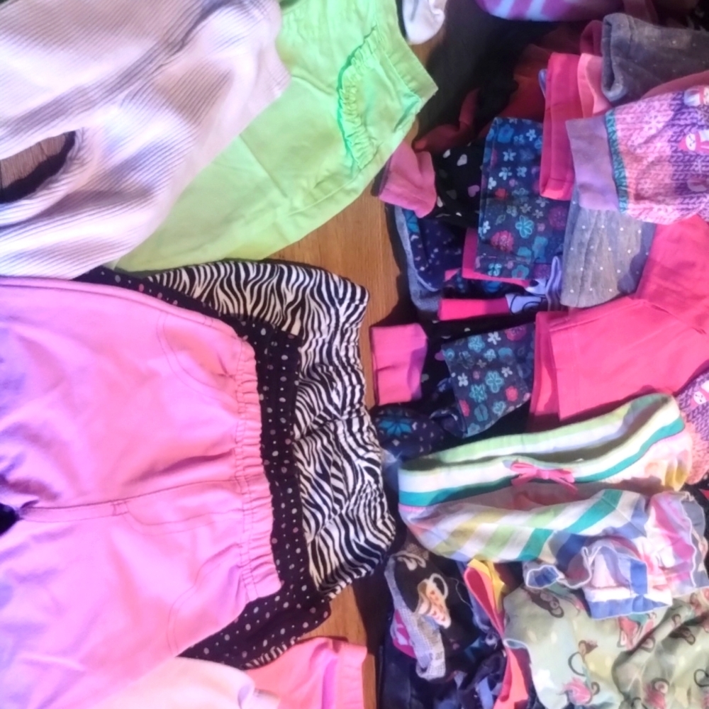 Eight pair of kids size 6 to 9 pants